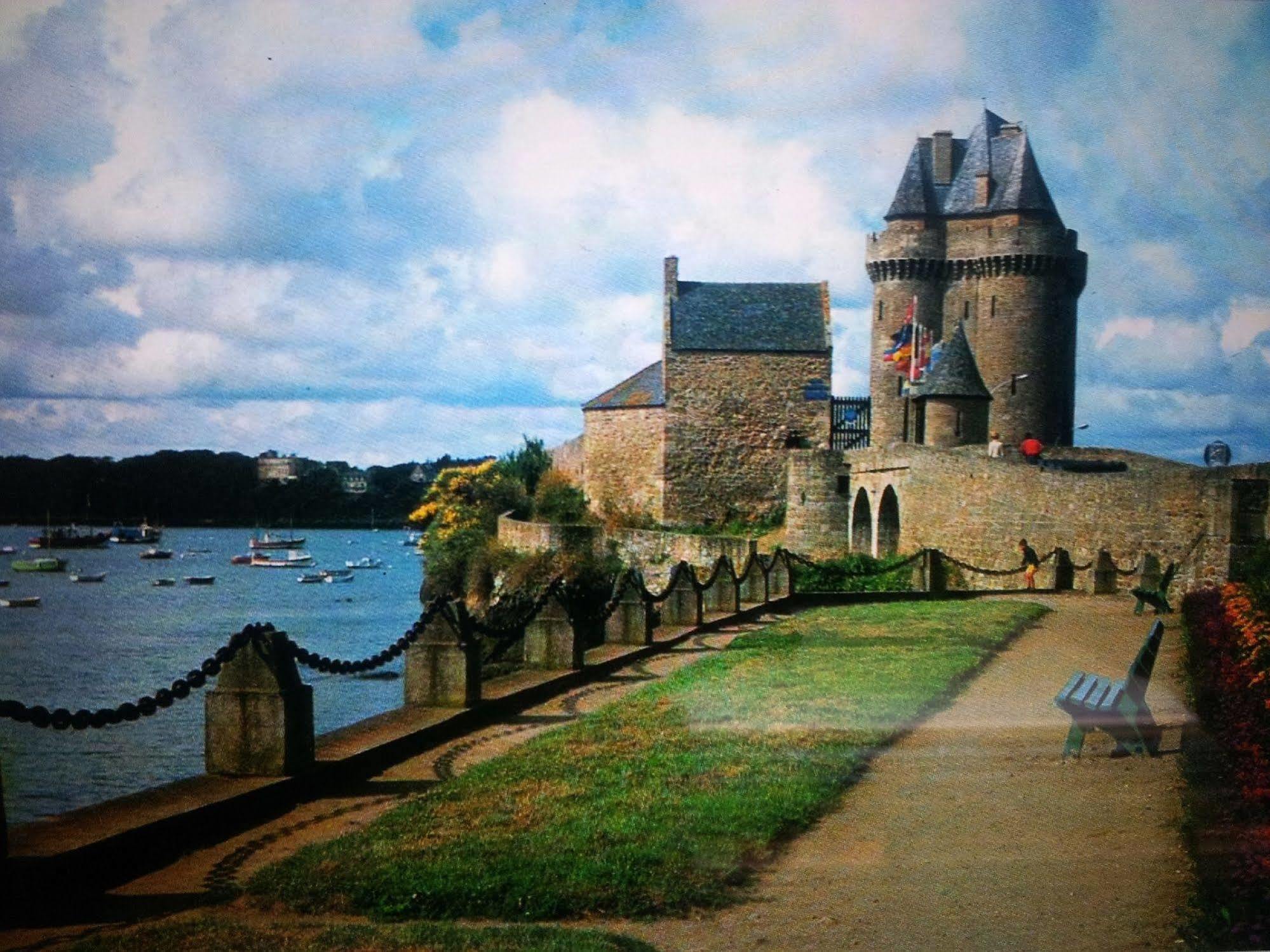 Appartement vue sur mer et sur intra muros st Malo ferry et commerces à 100 m Saint-Malo Extérieur photo